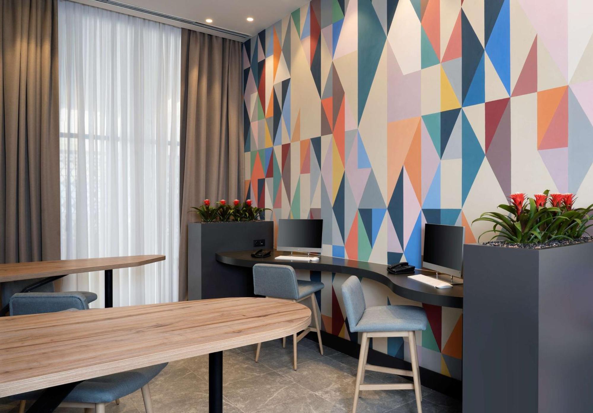 Hampton By Hilton Tashkent Hotel Exterior photo
