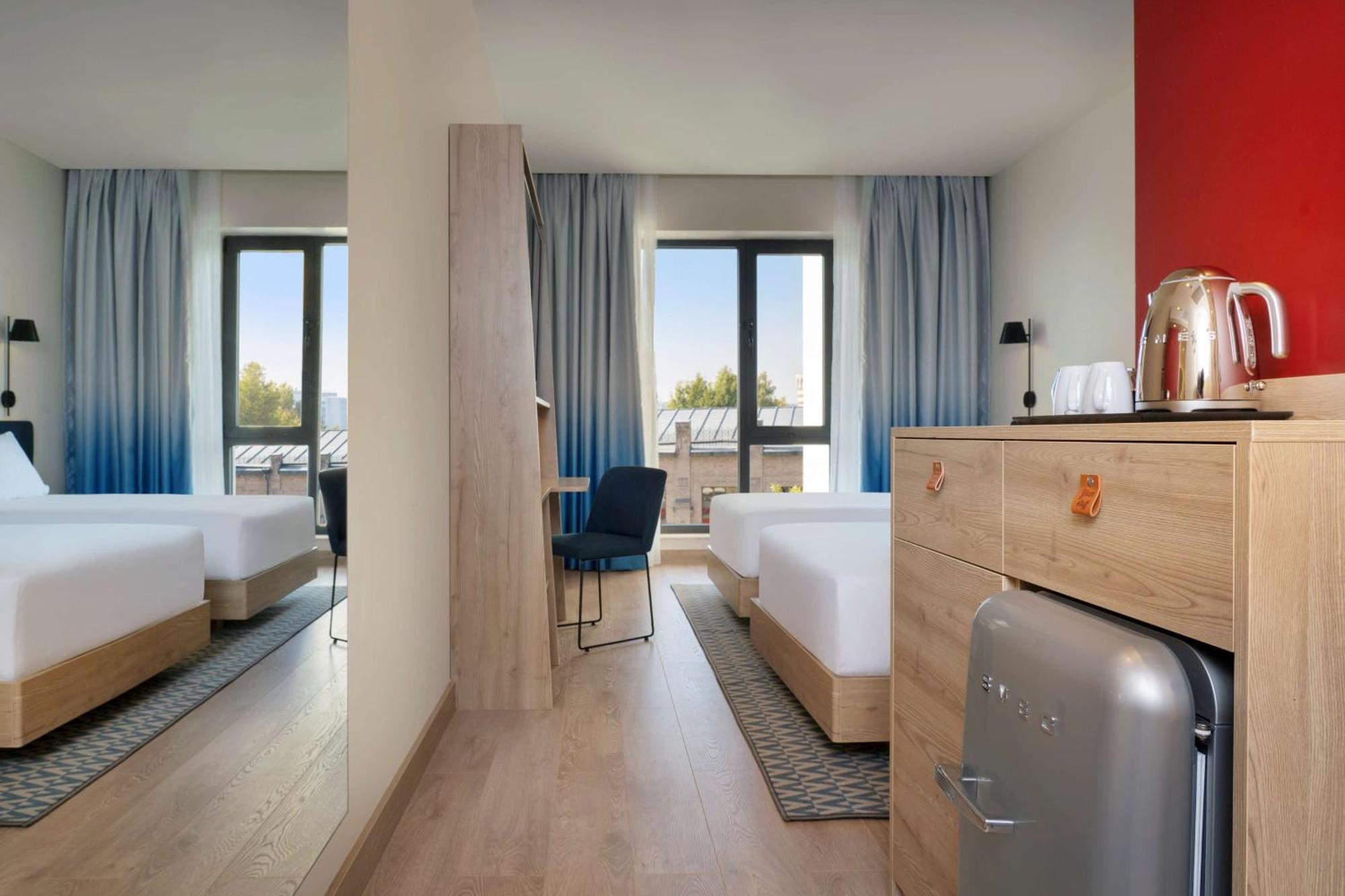 Hampton By Hilton Tashkent Hotel Exterior photo