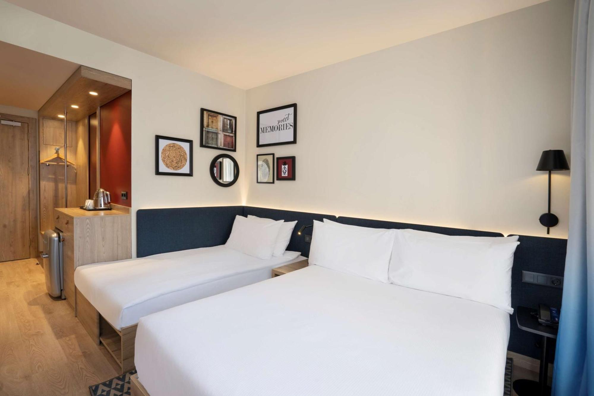 Hampton By Hilton Tashkent Hotel Exterior photo