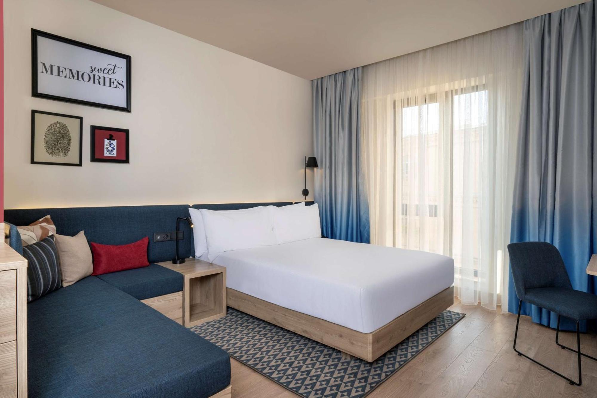Hampton By Hilton Tashkent Hotel Exterior photo