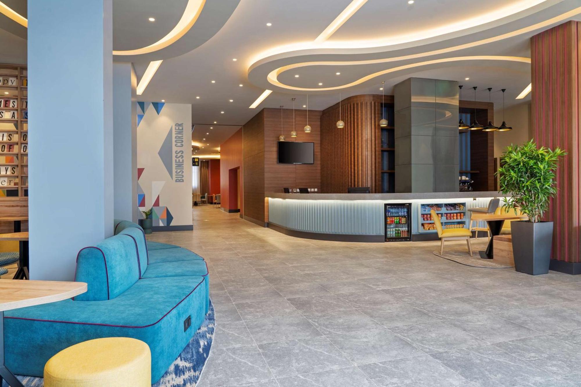 Hampton By Hilton Tashkent Hotel Exterior photo